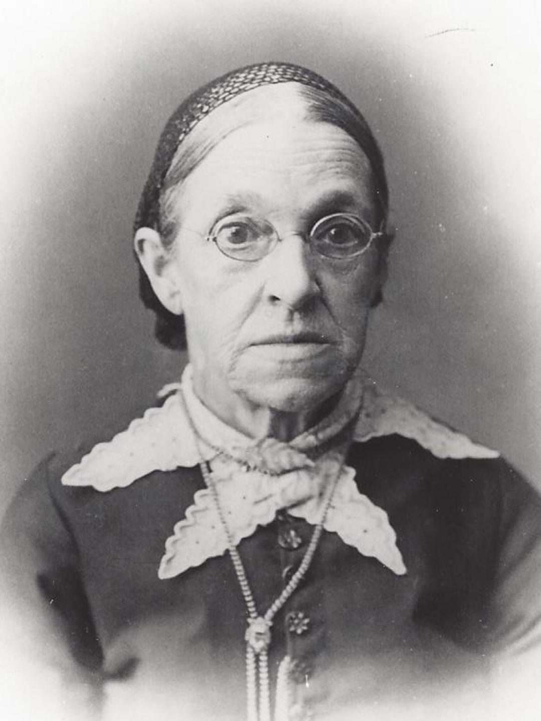 Elizabeth Almira Pond (1827 - 1899) Profile